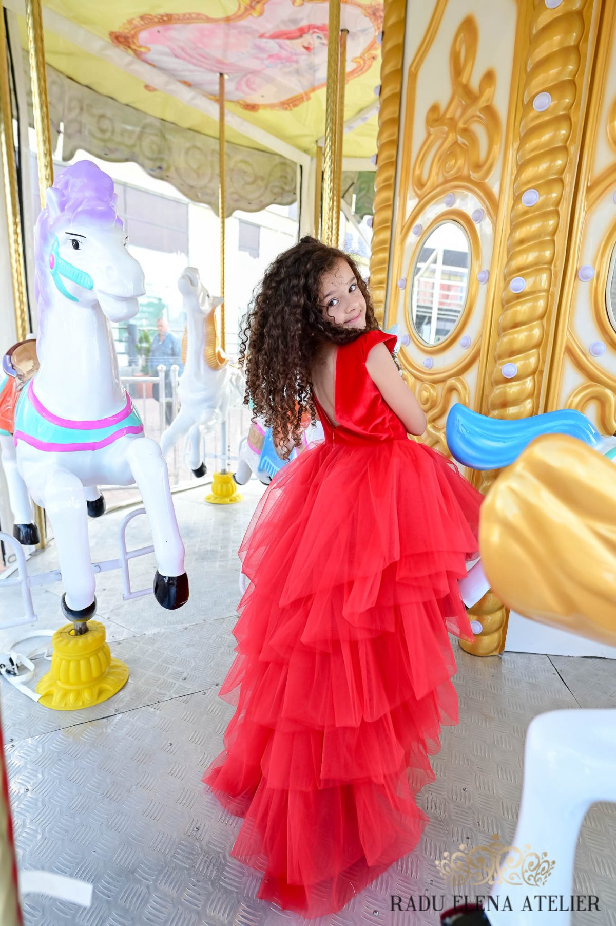 Principessa(red)-rochita cu trena - imagine 5